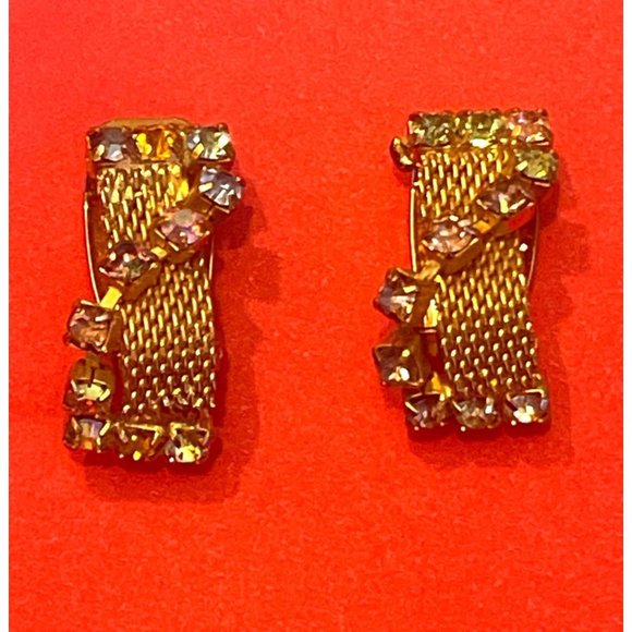 Articulating Retro Gold-tone Multi Color Rhinestone Dangle Earrings Clips - Picture 9 of 12
